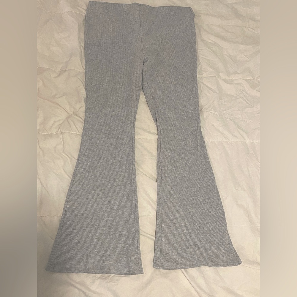 Comfortable flared legging pants